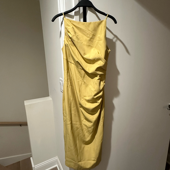 Elegant Yellow Draped Boat Neckline Midi Dress - Picture 5 of 10